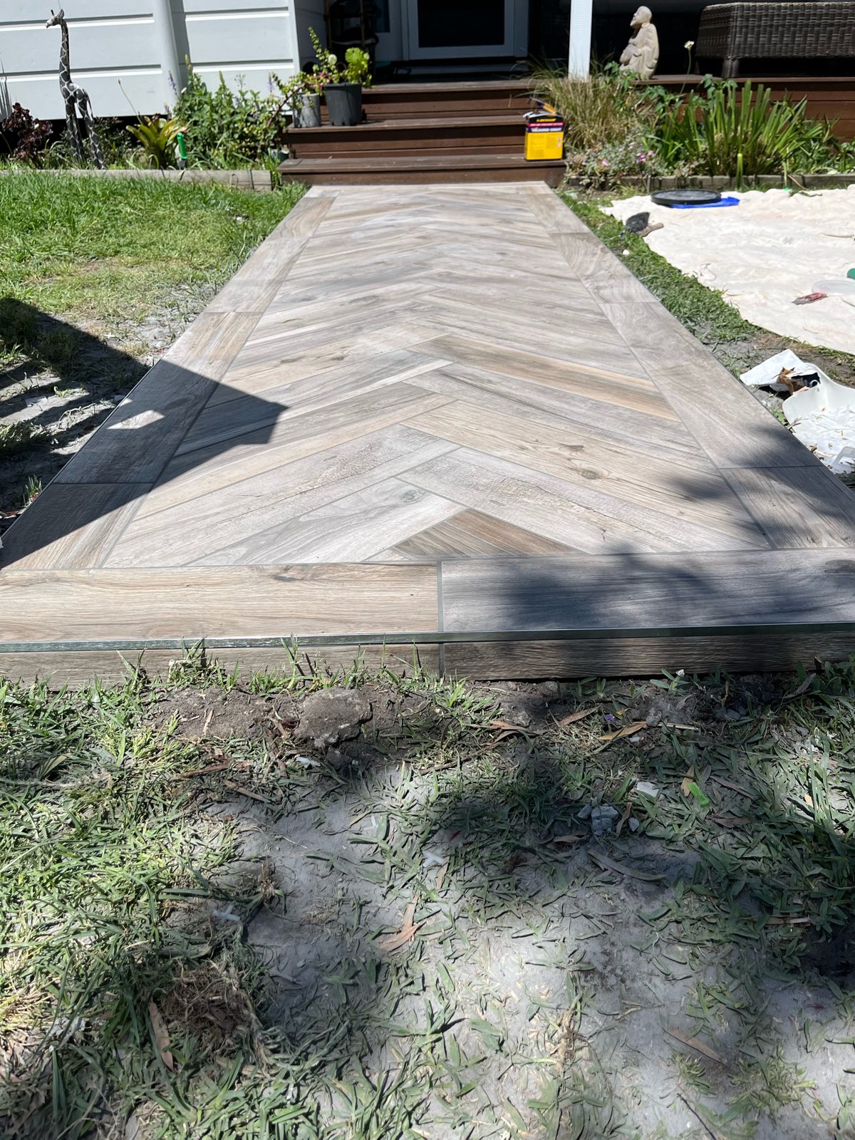 Outdoor tiling