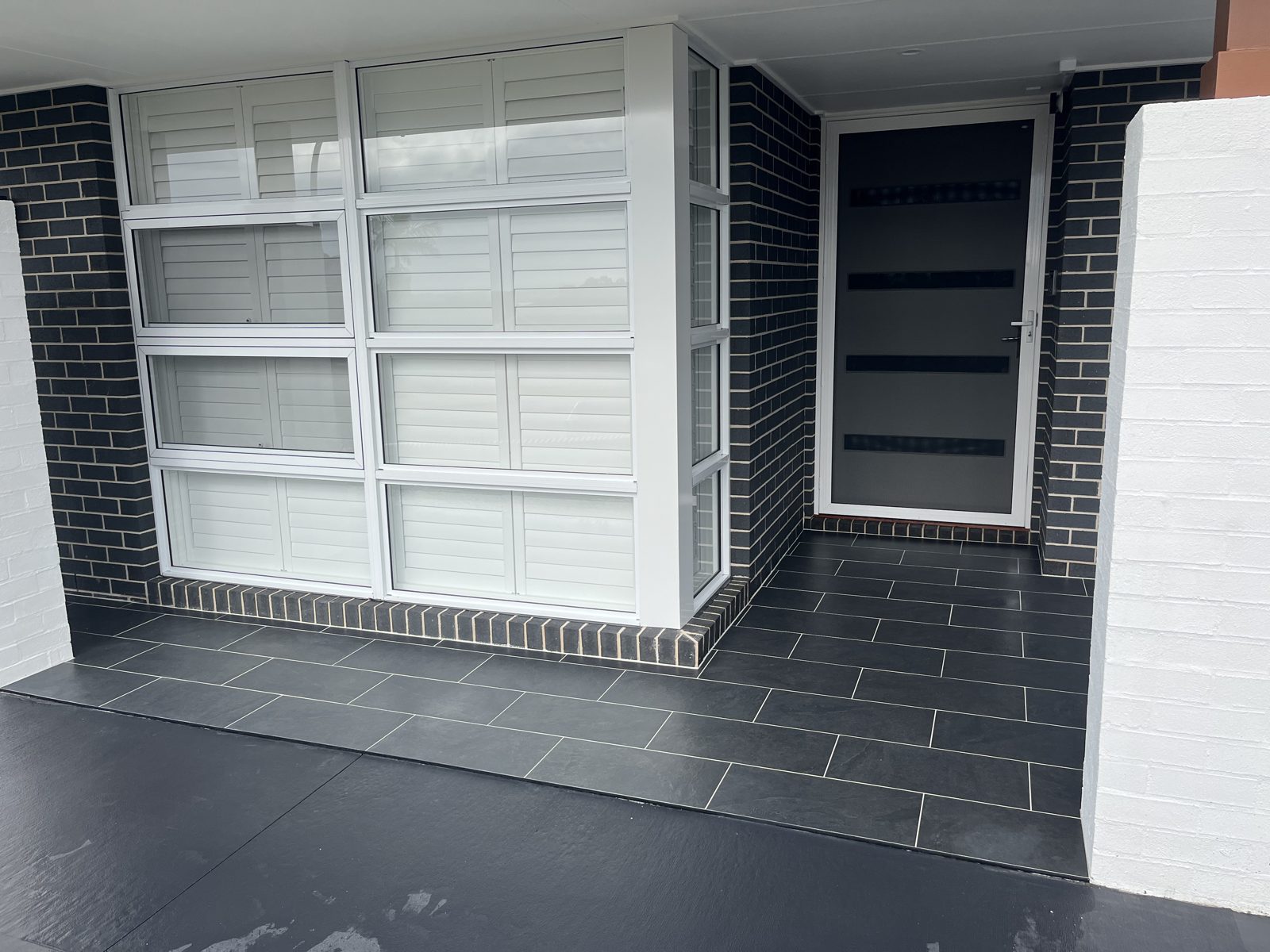 Outdoor tiling