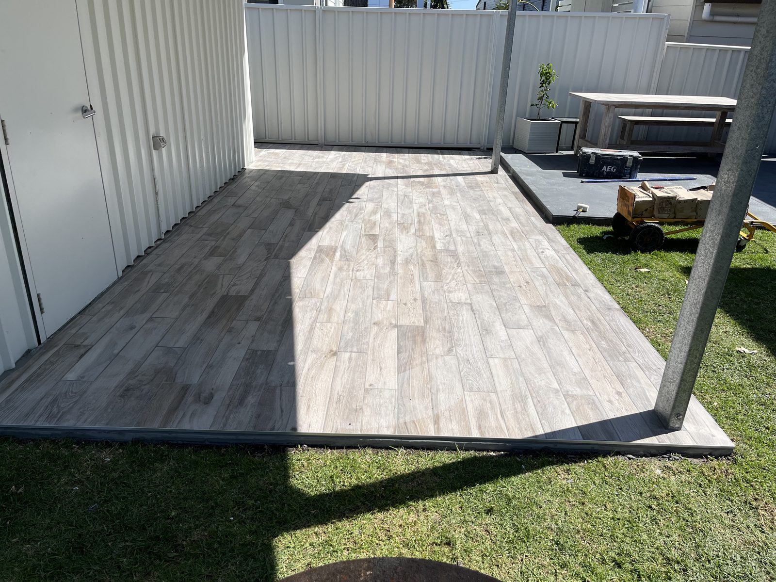 Outdoor tiling