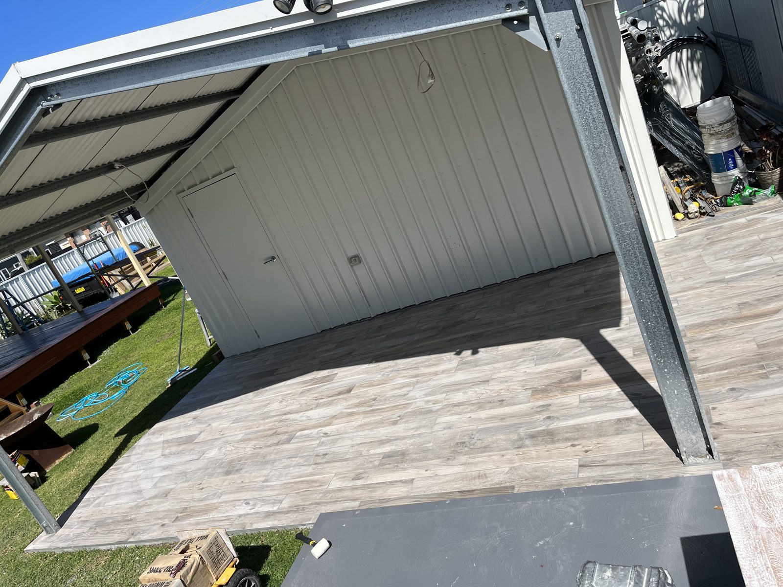 Outdoor tiling