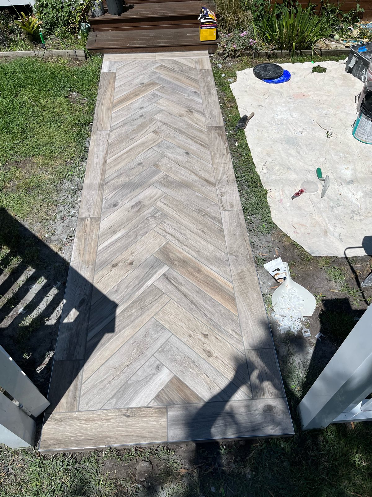 Outdoor tiling